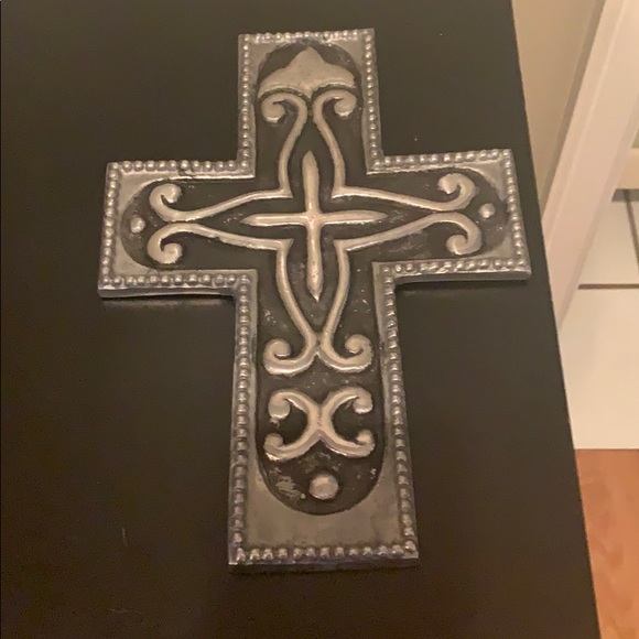 Three Crosses - Picture 2 of 4